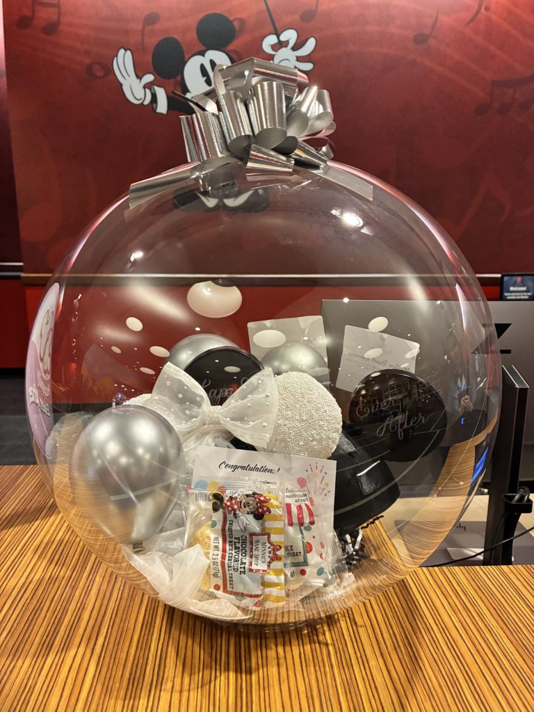 balloon surprise experience