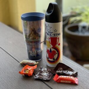 travel agent exclusive treat filled cup
