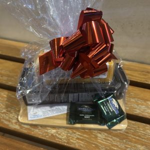 Resort Cheese & Cracker Welcome Box